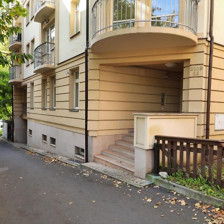 Apartman Nad Kolonadou Karlowe Wary Zewnętrze zdjęcie