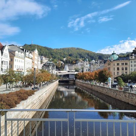 Apartman Nad Kolonadou Karlowe Wary Zewnętrze zdjęcie