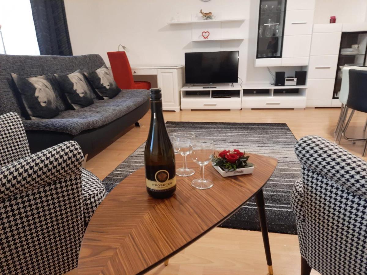 Apartman Nad Kolonadou Karlowe Wary Zewnętrze zdjęcie