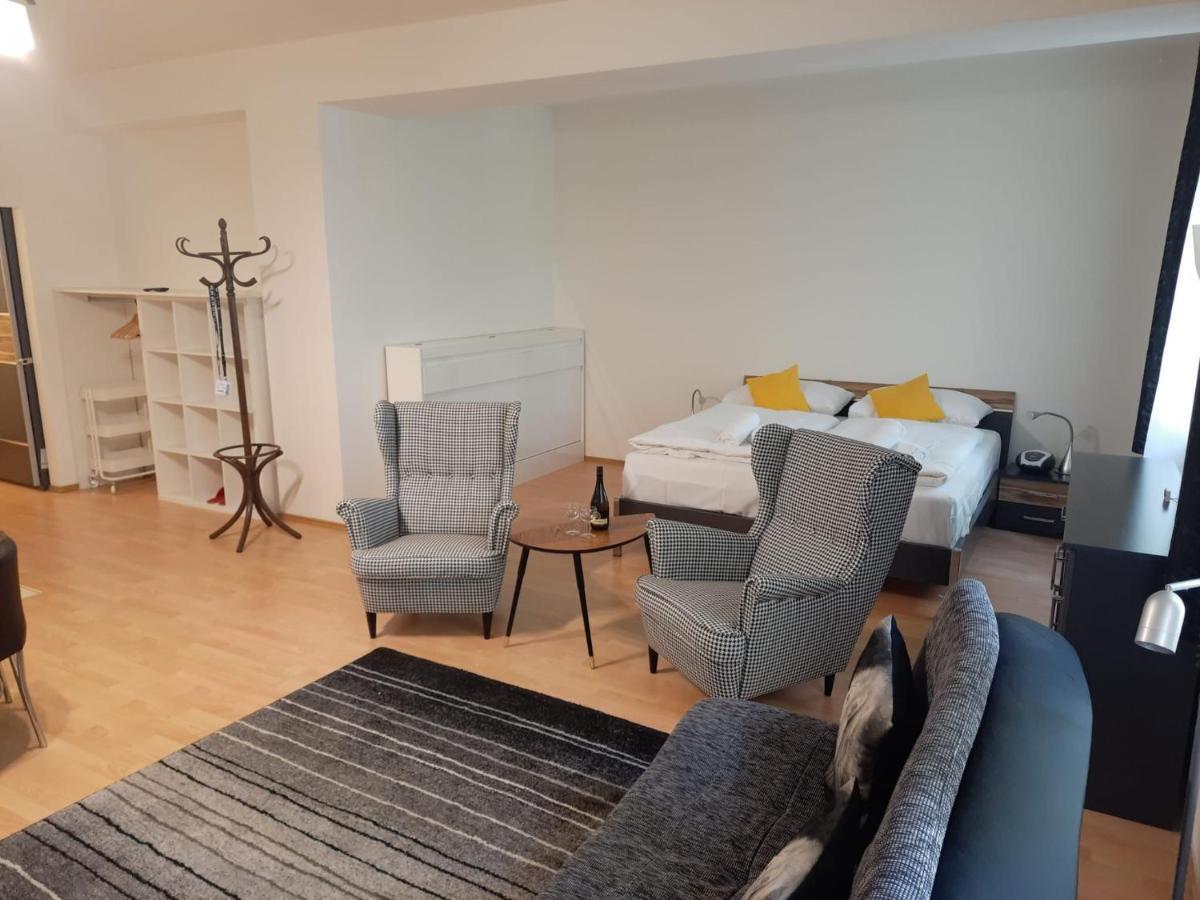 Apartman Nad Kolonadou Karlowe Wary Zewnętrze zdjęcie